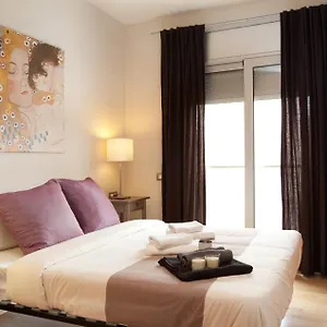 Mar Bella Beach Apartments Appartamento